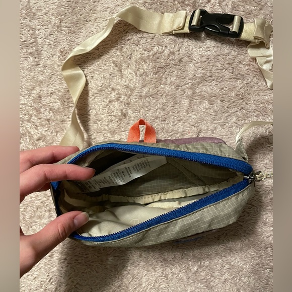 Patagonia Fanny Pack - Picture 5 of 8